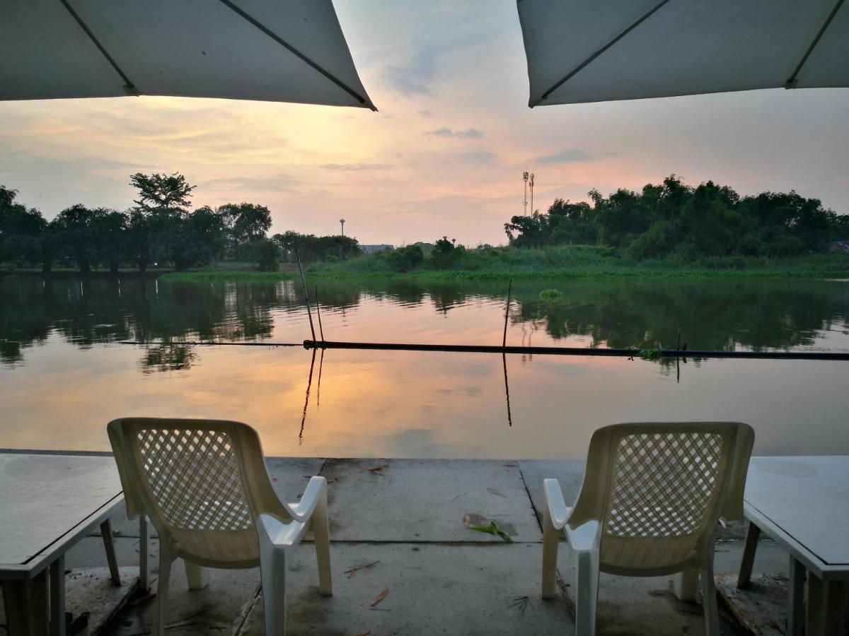River Marina Resort Uthai Thani Exterior foto