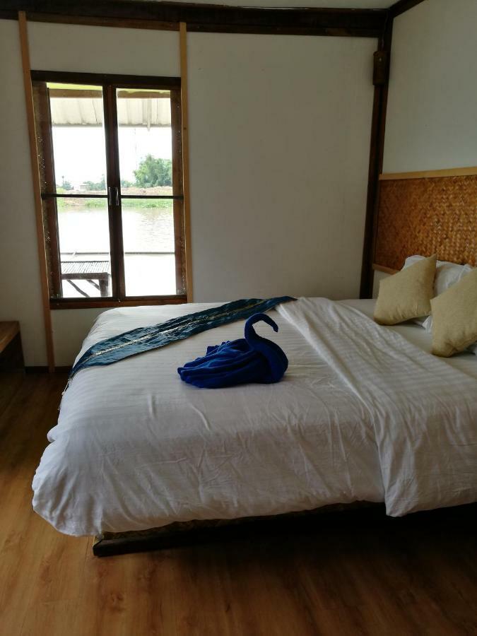 River Marina Resort Uthai Thani Exterior foto