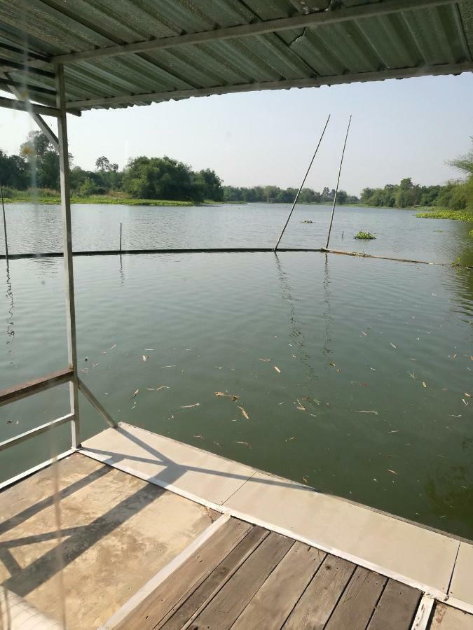 River Marina Resort Uthai Thani Exterior foto